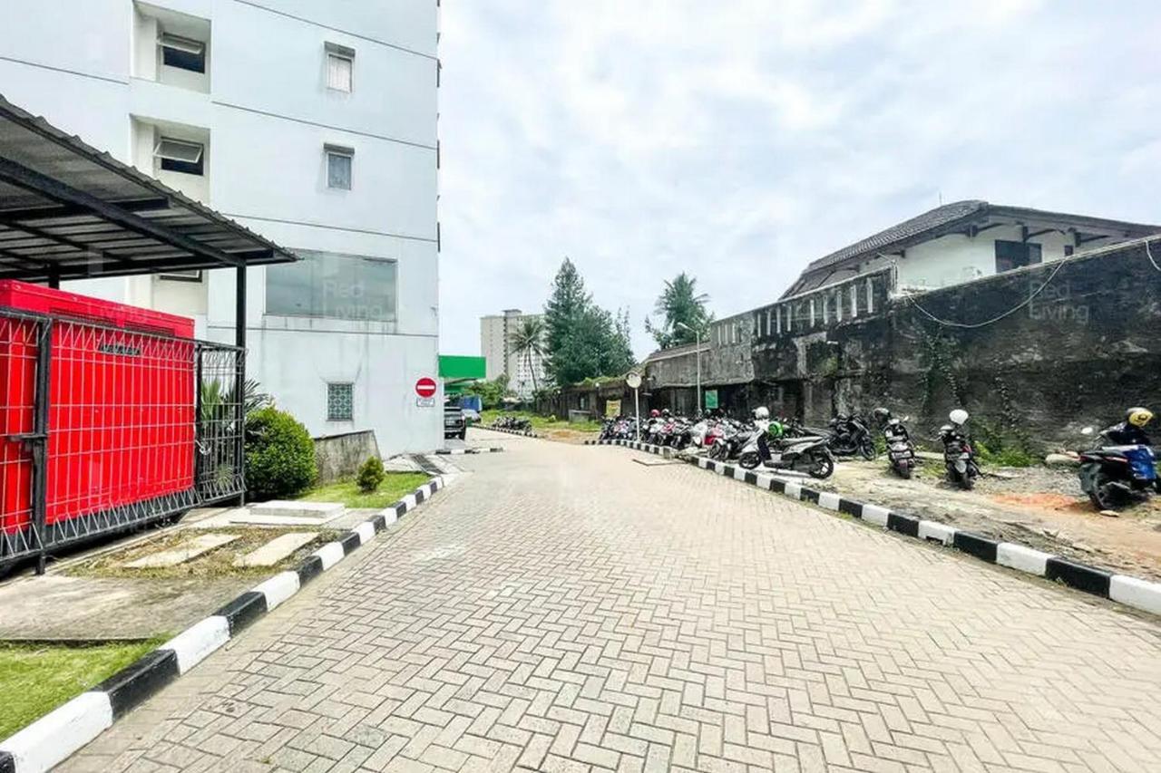 Redliving Apartemen Green Lake View Ciputat - Pelangi Rooms 2 Tower E Τάνγκερανγκ Εξωτερικό φωτογραφία